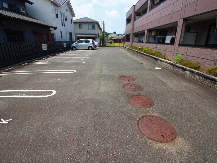 駐車場 セピアロ－ズ