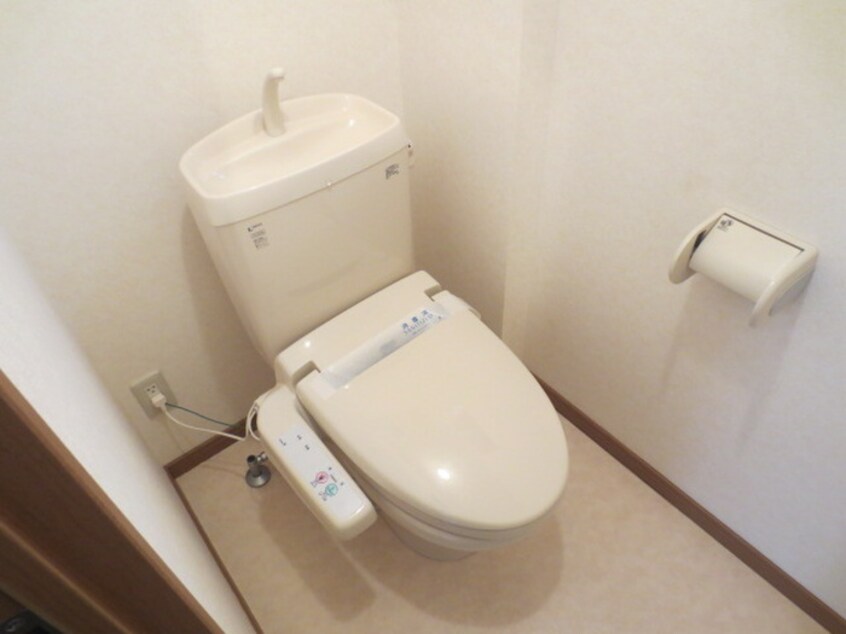 トイレ クレスト