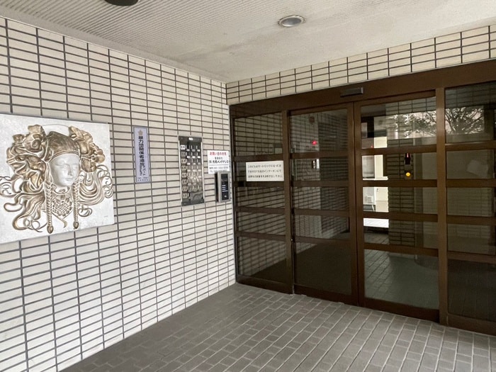 エントランス部分 アメニティ－伸和