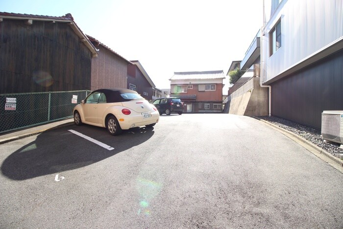 駐車場 日進ビル