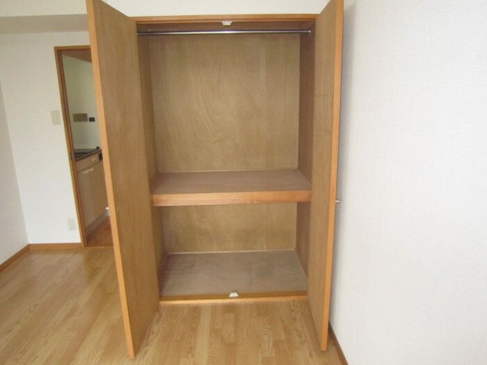 収納 エトア－ル金山