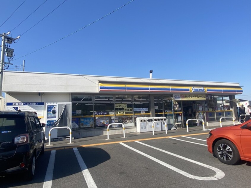 ミニストップ三河安城東町店(コンビニ)まで1128m ピュアヒルズ