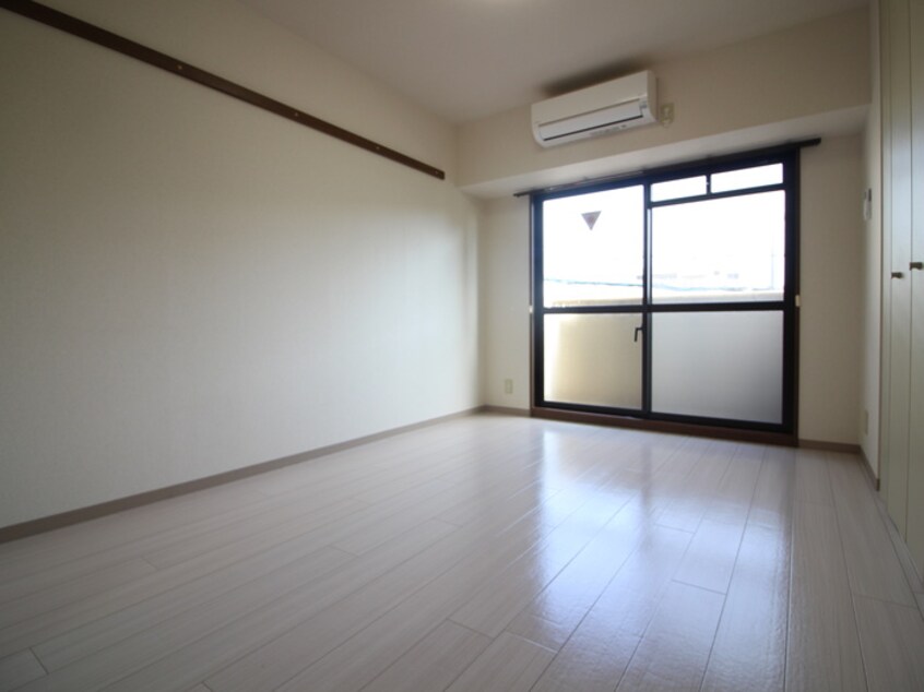 居室 エスタシオン御器所