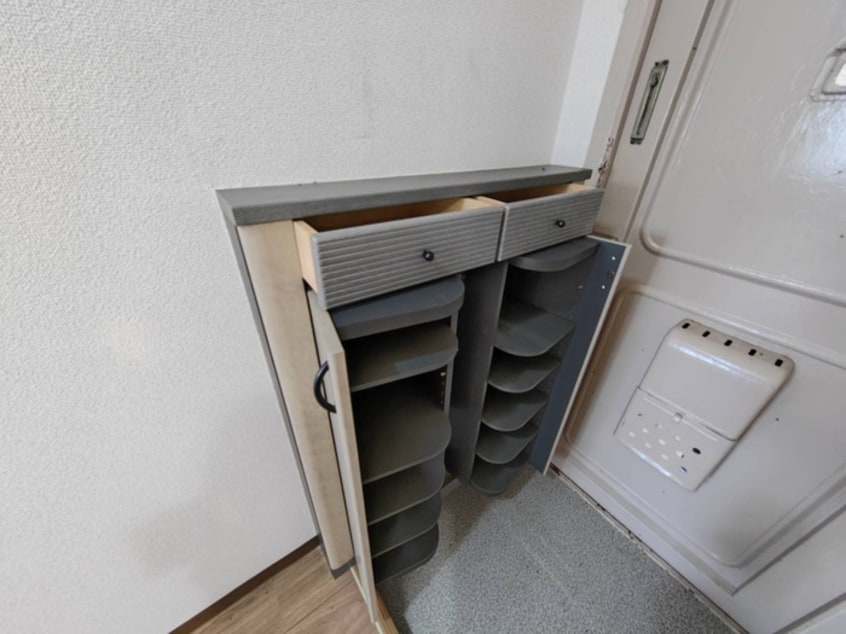 靴箱 橦木ビル