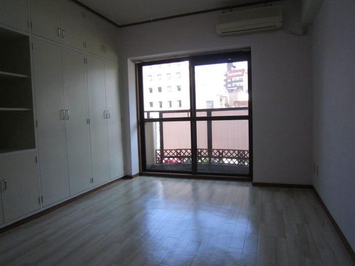 居室 ステューディオ赤門