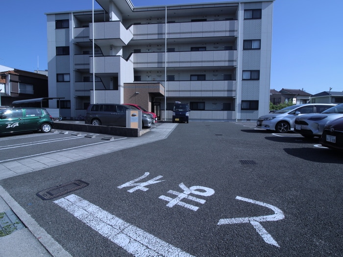 駐車場 フォレストスクエア　シバタ