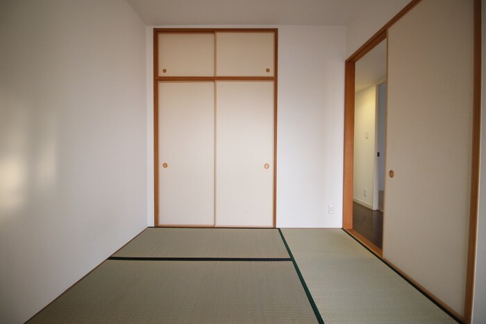 居室 ファミリアーレ桜山(1003)