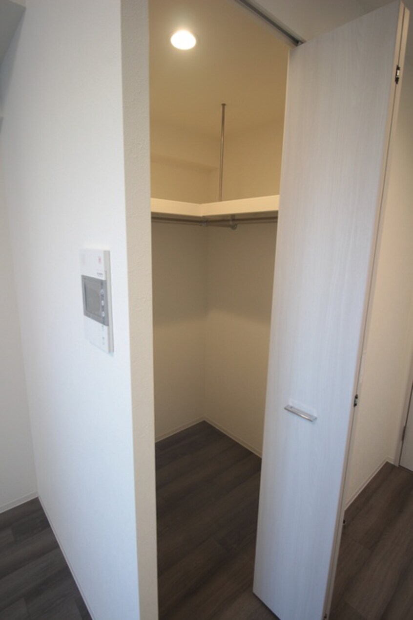 収納 ﾌﾟﾚｻﾝｽ名古屋菊井ｾﾙｶ(904)