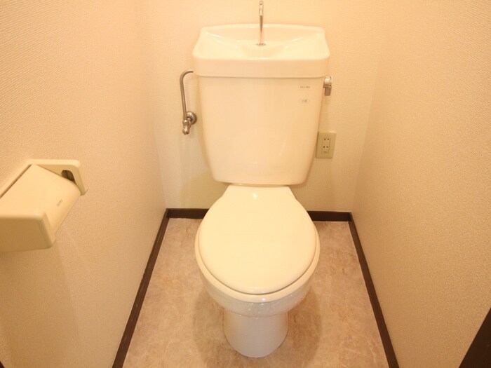トイレ Ｃｒａｉｒ大島