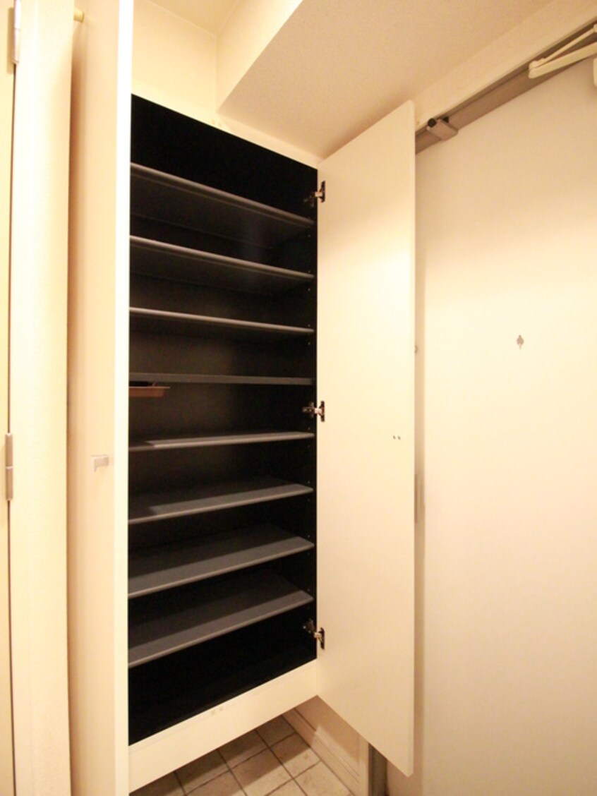 靴箱 CITY SPIRE名駅北