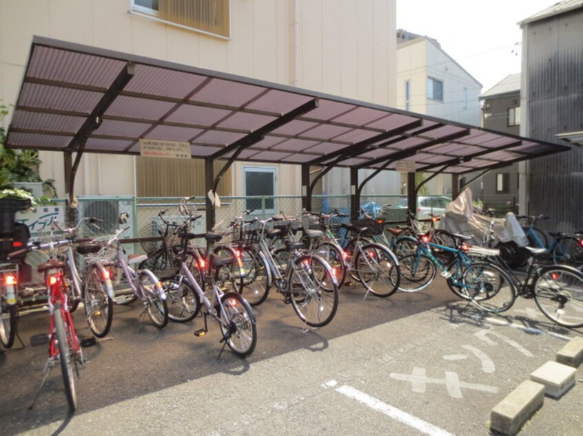 駐輪場 吹上ハイツ