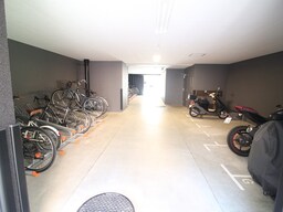 バイク置き場