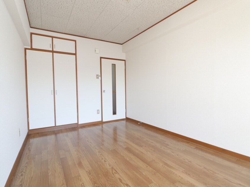 居室 服部マンション