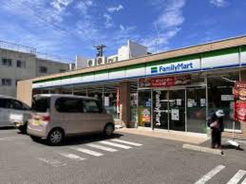 ファミリーマート名古屋松坂町店(コンビニ)まで850m ファインコート白沢