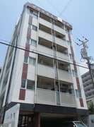 Colorz八田駅前の外観