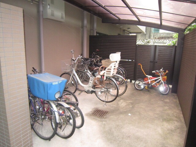 駐輪場 ルミエール高蔵