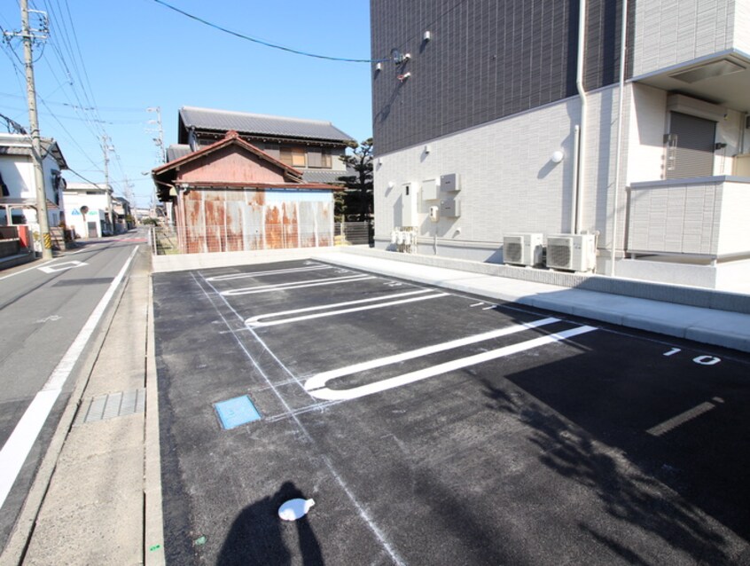 駐車場 ウィング・マレ