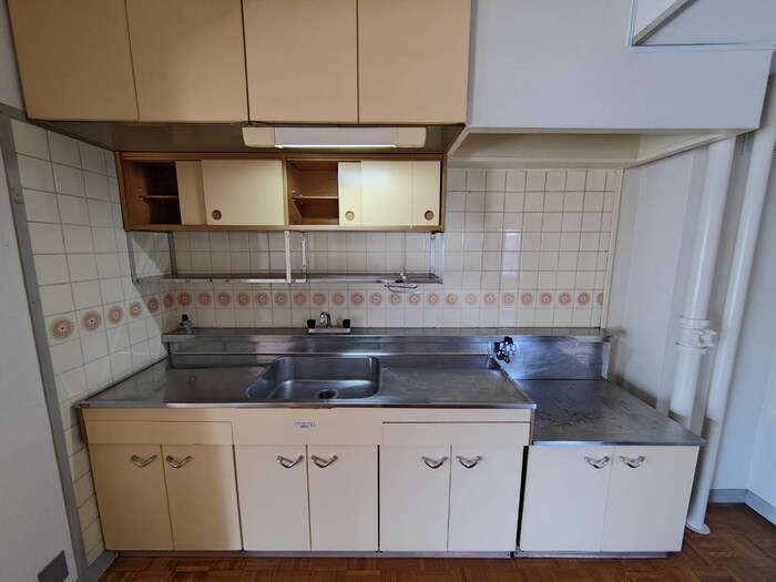 キッチン ハイツ東桜