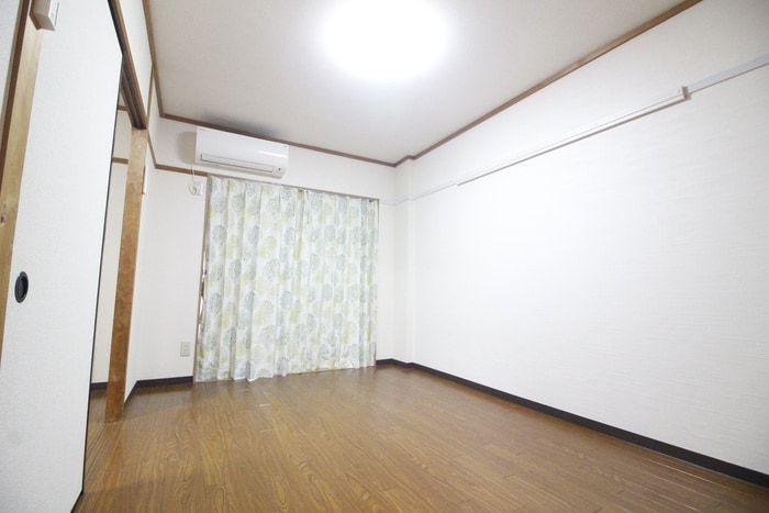 居室 いずみハイツ