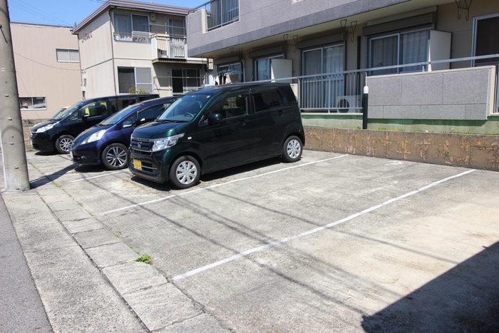 駐車場 いずみハイツ