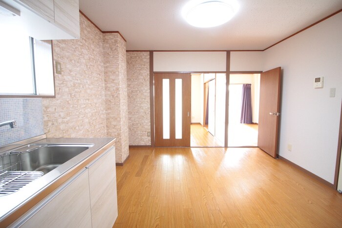 居室 いずみハイツ