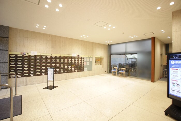 エントランス部分 ロータリーマンション栄(503)