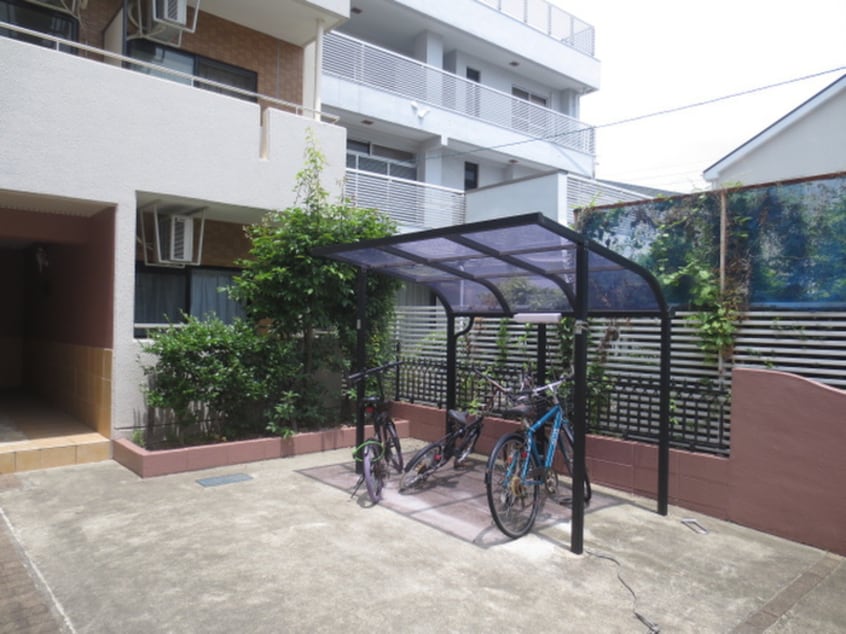 駐輪場 シティ－パル本町