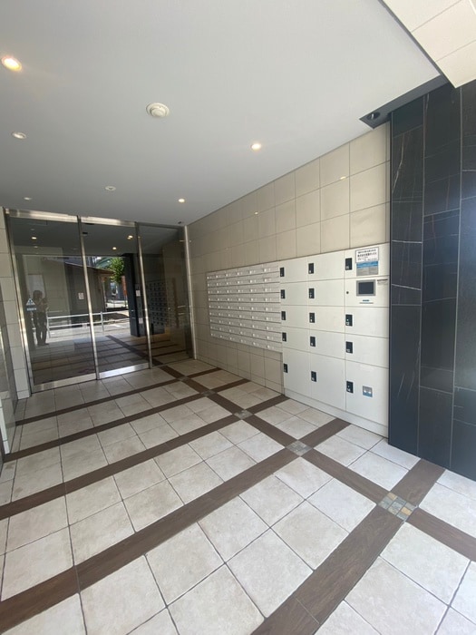 エントランス部分 メイプル岩塚本通