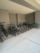 駐輪場 メイプル岩塚本通