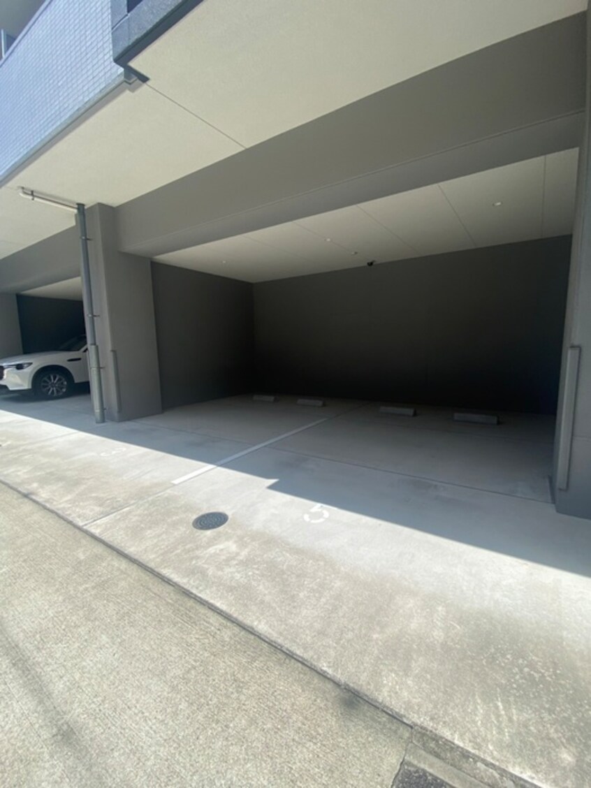 駐輪場 メイプル岩塚本通