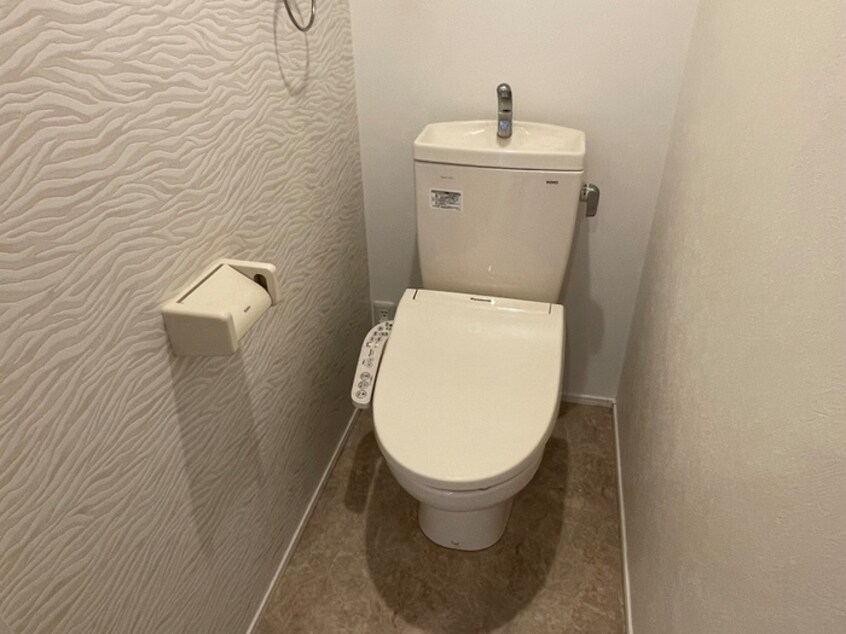 トイレ clover 山王　base