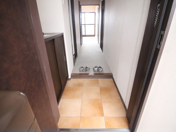 玄関 ハウスアベニュー