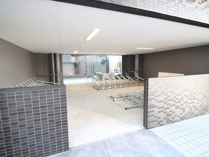 駐輪場 ﾌﾟﾚｻﾝｽ鶴舞駅前ﾚｼﾞｽ(1004)