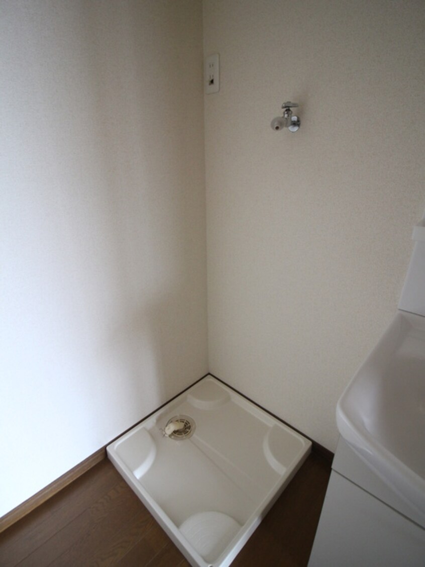 洗濯機置場 アンプルール　リーブル　滝の水