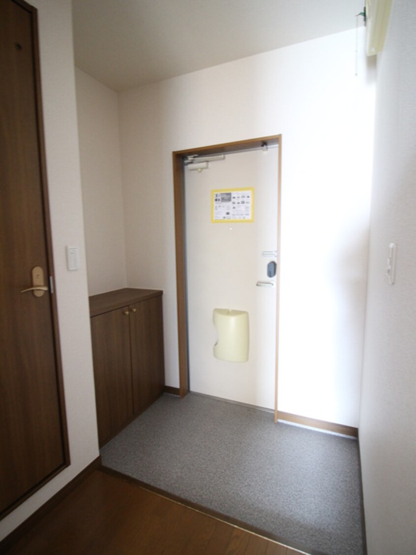 玄関 アンプルール　リーブル　滝の水
