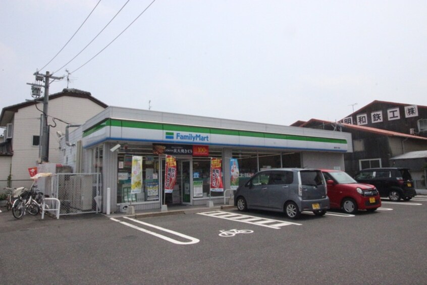 ファミリーマート(コンビニ)まで1100m TSUBAKI  B