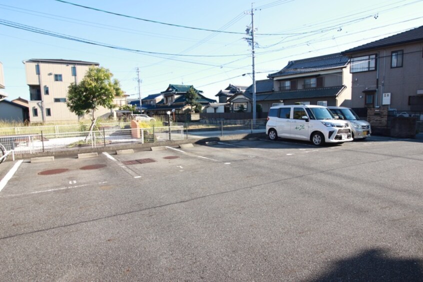 駐車場 エーデルハイム碧海