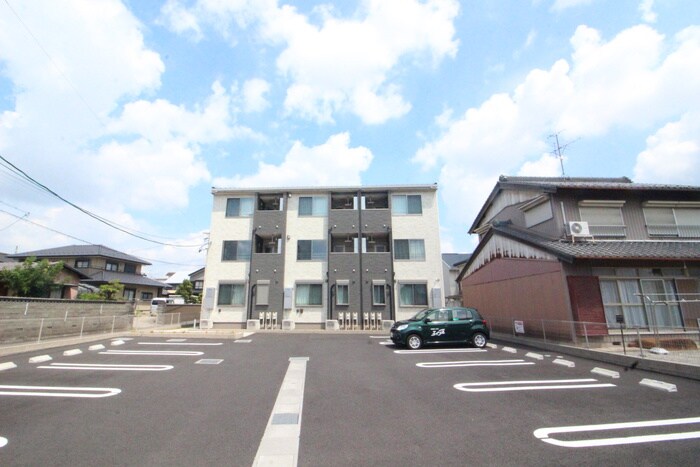 外観写真 ホワイトメゾン錦