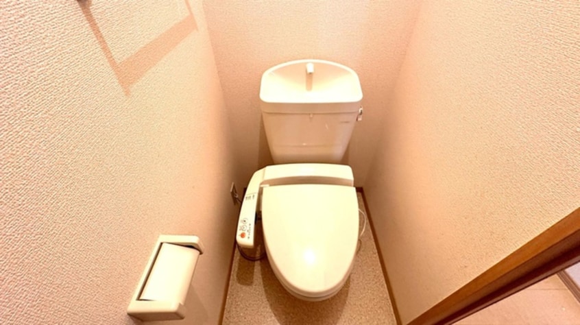 トイレ スピリア・ヒビツ　B