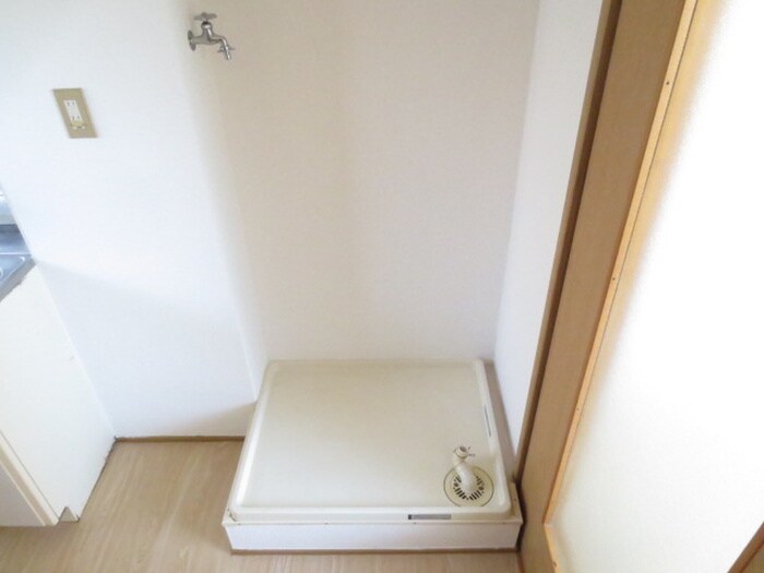 洗濯機置場 プラネット駒