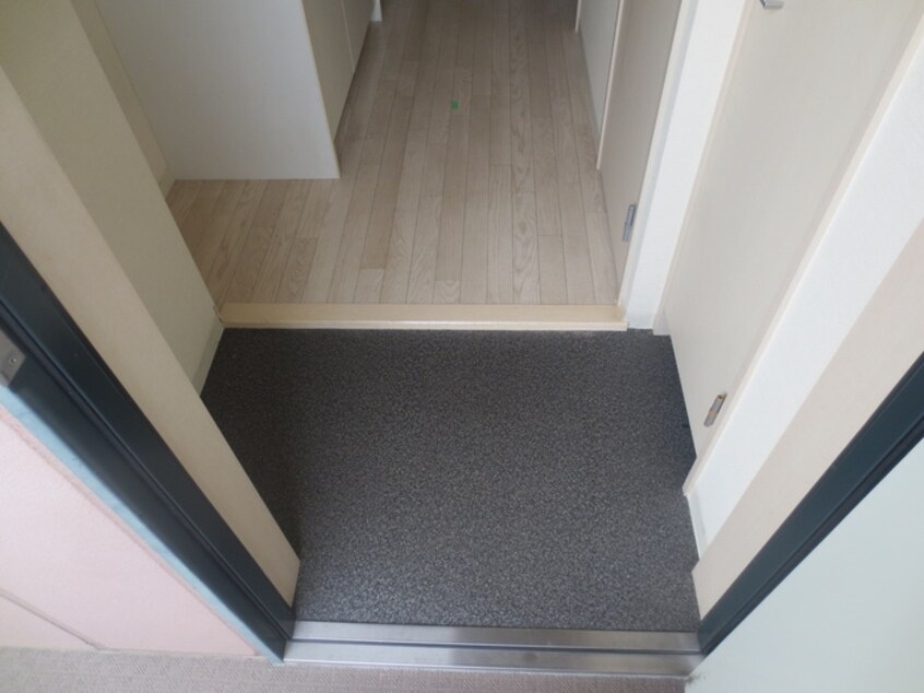 玄関 ファ－ニッシュ山王