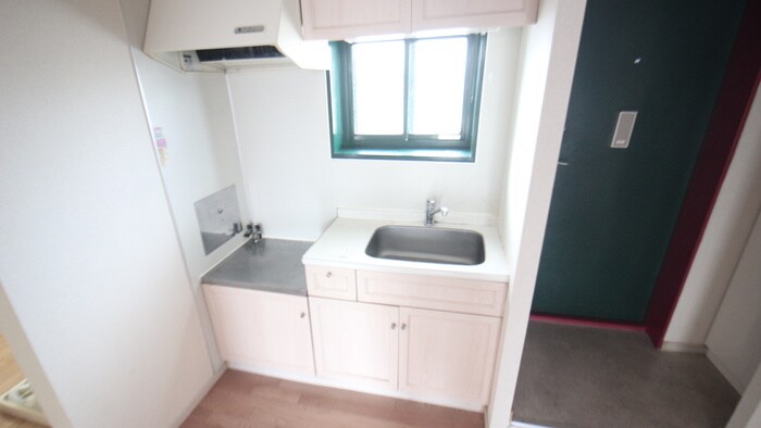 キッチン アイリス鶴里