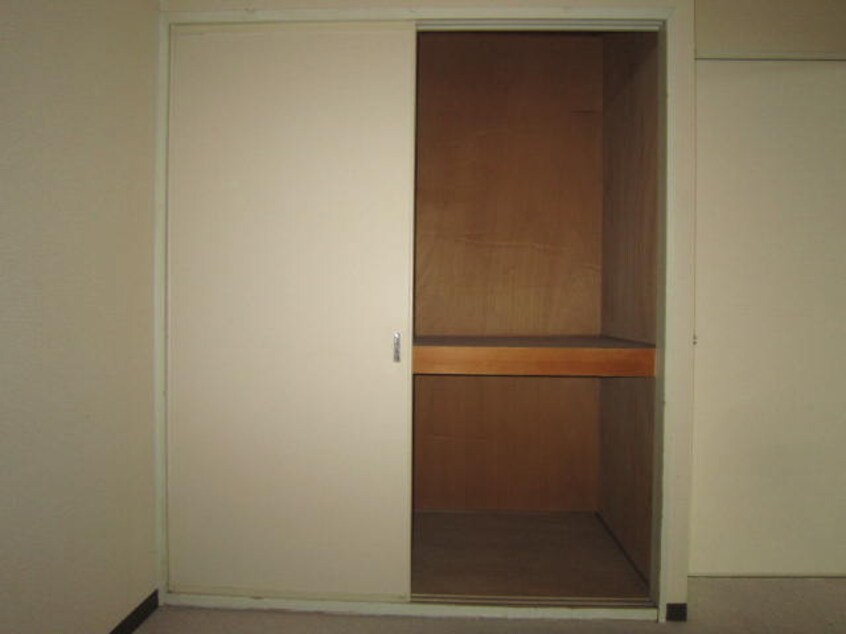 収納 コーラル志賀