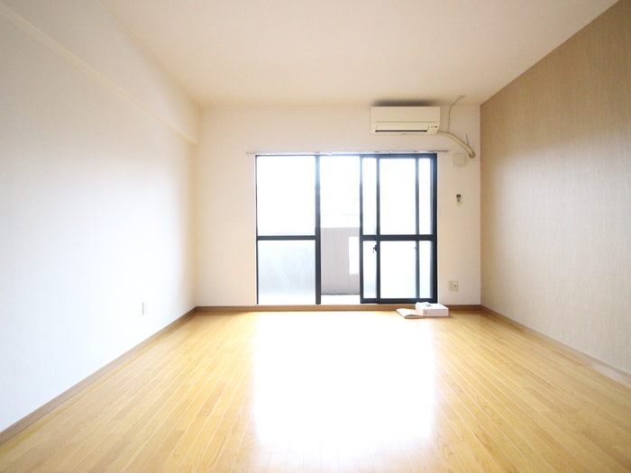 居室 サンハイム桜山