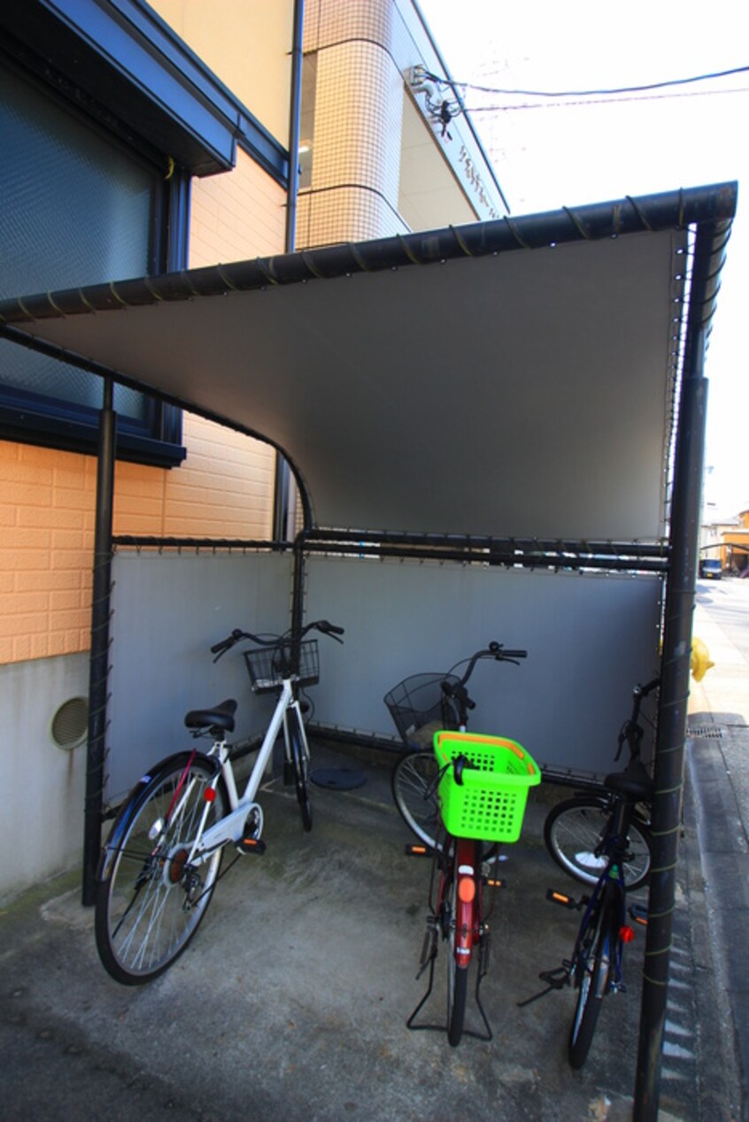 駐輪場 リマーニ江松