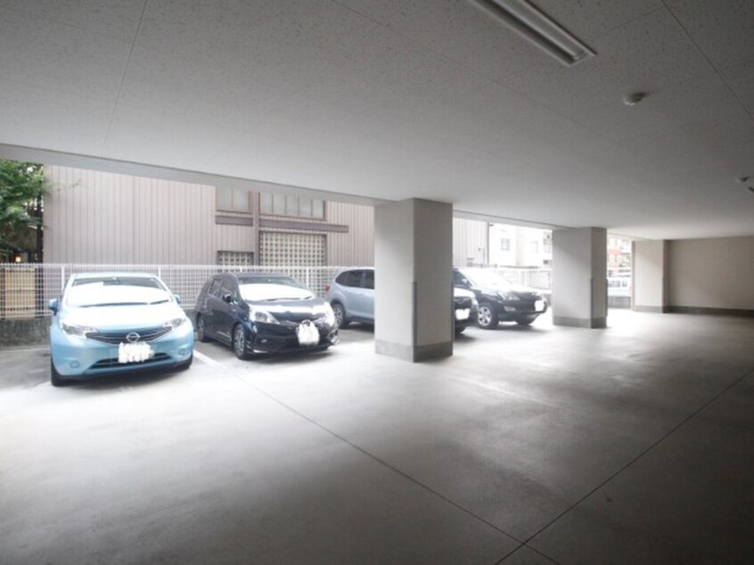 駐車場 ＨＦ丸の内レジデンス