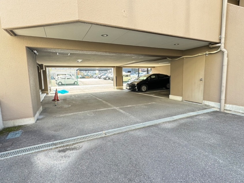 駐車場 都筑マンション