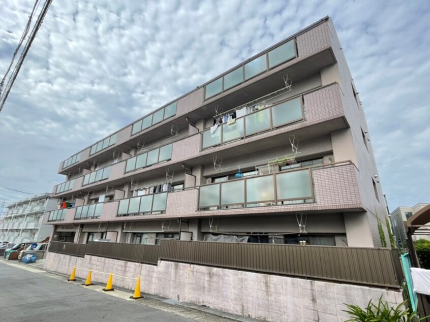 外観写真 グレ－ス牧の里南館