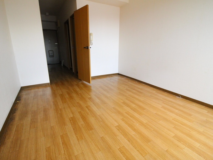 居室 アドミ－ル栄生