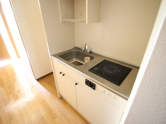 キッチン アドミ－ル栄生